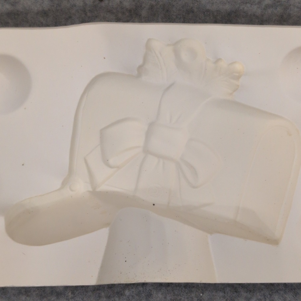 VTG 1981 Alberta's Molds Inc Ceramic Mailbox Holly Mouse Ceramic Slip Mold A-247 - Picture 2 of 6
